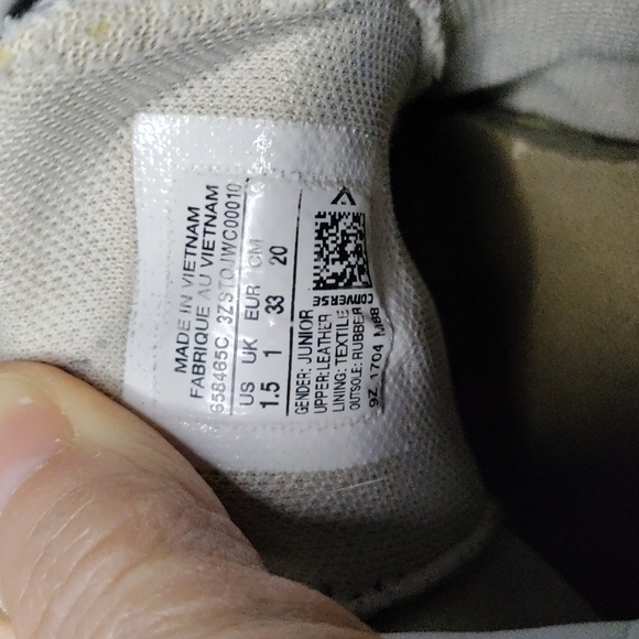 Converse All Star Chuck Taylor boys size 1.5 black and white sneakers - Picture 5 of 5